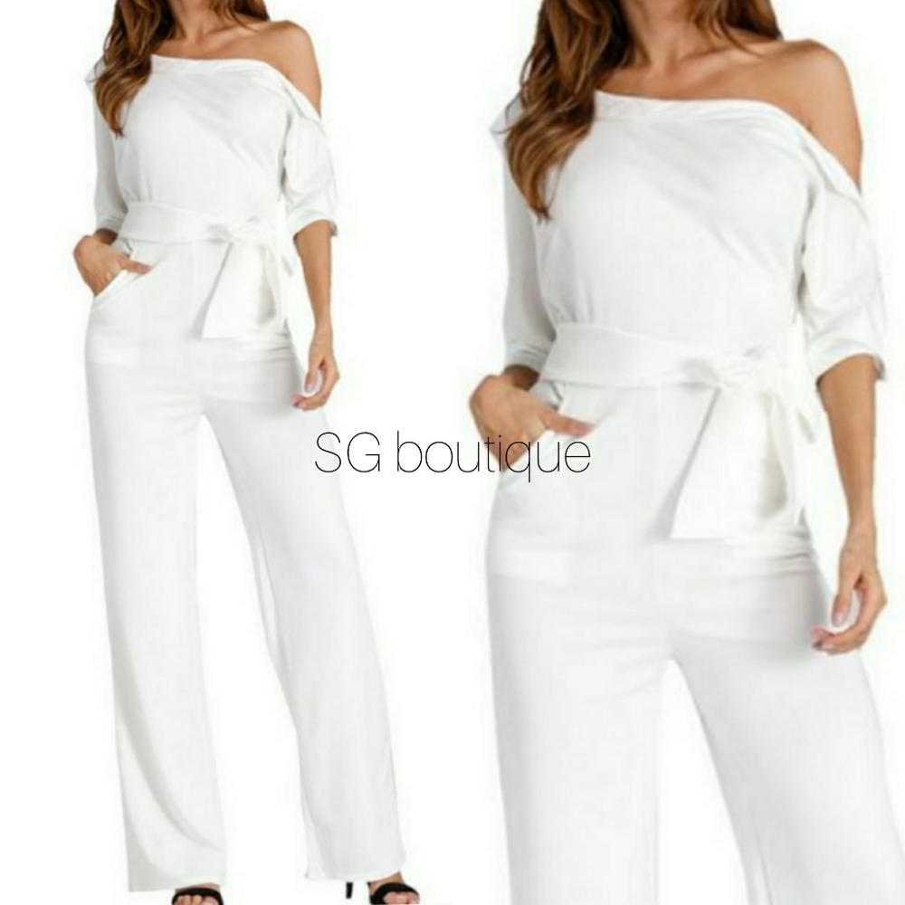 🆕⭐Ivory White one shoulder jumpsuit playsuit